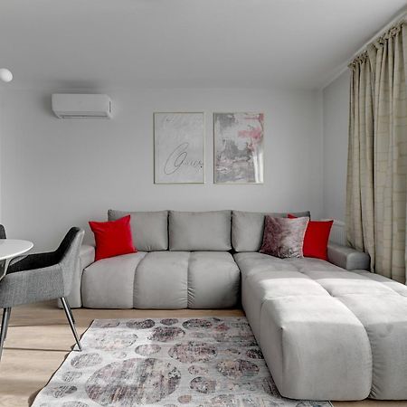 Lion Apartments - Premium Apartments With Parking In The Center Of Gdansk Exterior photo