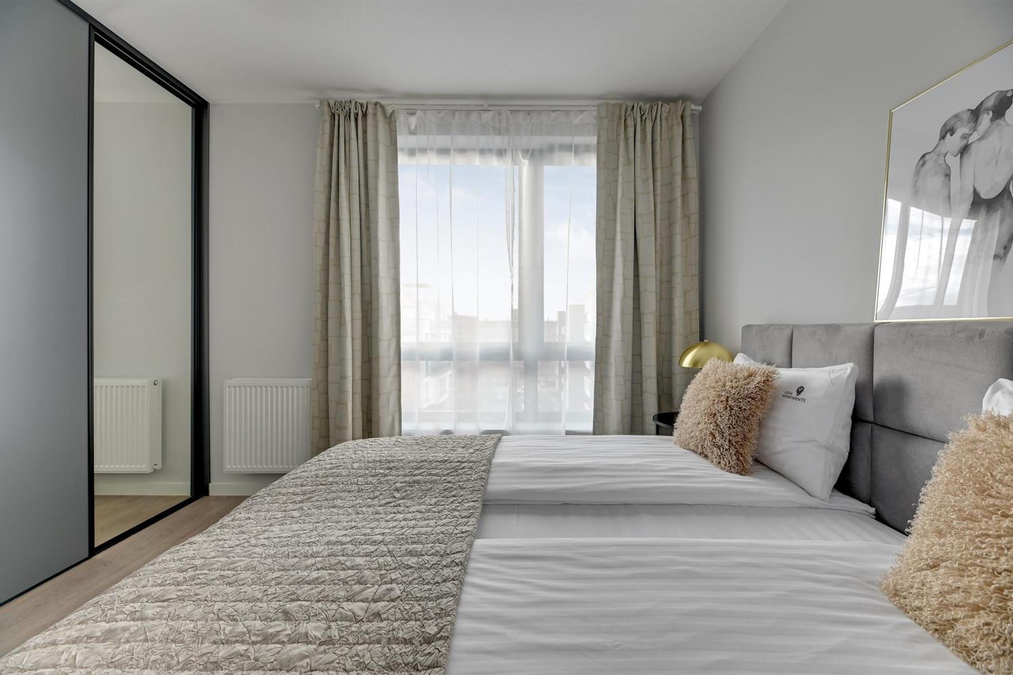 Lion Apartments - Premium Apartments With Parking In The Center Of Gdansk Exterior photo